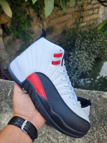 NIKE AIR JORDAN 12 RED TAXI