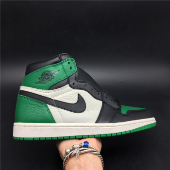 NIKE AIR JORDAN 1