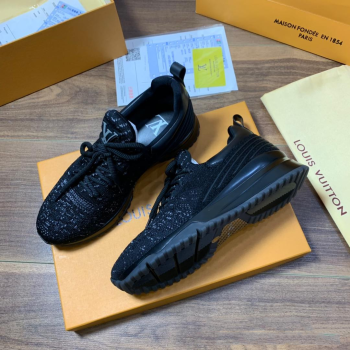 LOUIS VUITTON 2019 MEN WOMEN WALKING SHOES BLACK