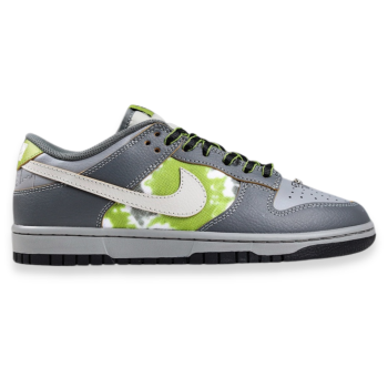 HUF X NIKE SB DUNK LOW FRIENDS AND FAMILY SNEAKERS