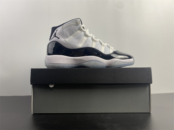 NIKE AIR JORDAN 11