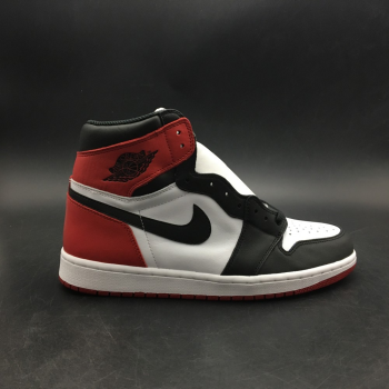 NIKE AIR JORDAN 1