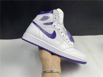 NIKE AIR JORDAN 1