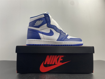 NIKE AIR JORDAN 1