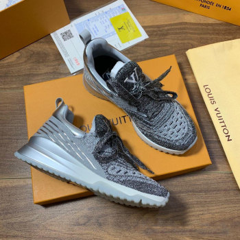LOUIS VUITTON 2019 MEN WOMEN WALKING SHOES GRAY